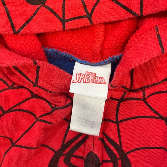 Spider-Man hoodie, size 3T - Picture 3 of 3
